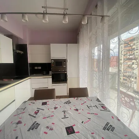Valeur Penthouse Center