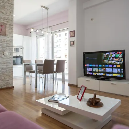 Valeur Penthouse Center Appartamento Tirana